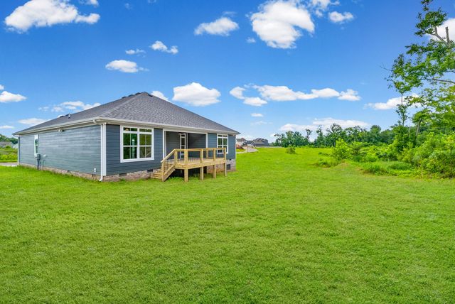 979 Bankside Dr, Clarksville, TN 37043