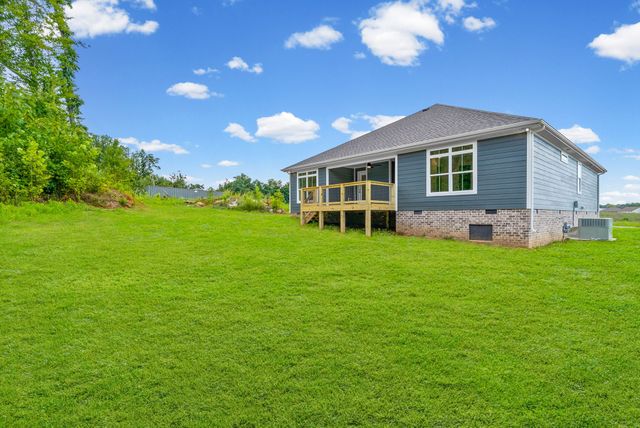 979 Bankside Dr, Clarksville, TN 37043