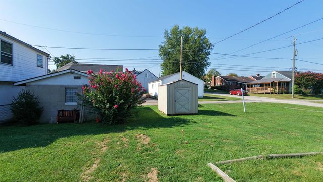 1726 Oak Street, Kenova, WV 25530