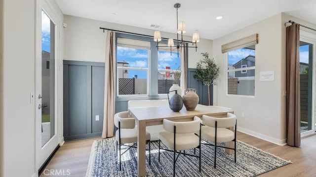 2164 Aneto Way, Santa Paula, CA 93060
