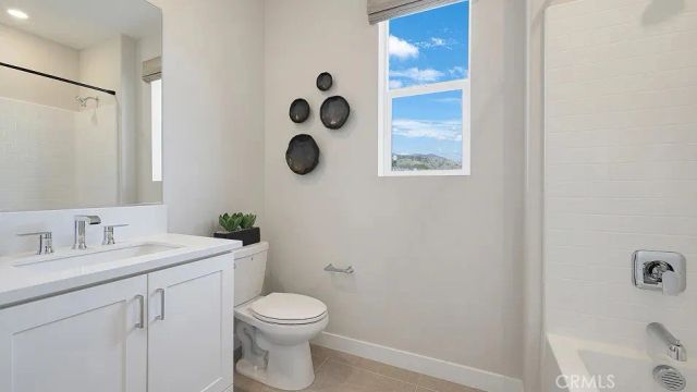 2164 Aneto Way, Santa Paula, CA 93060