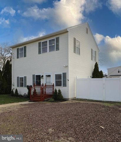 614 W 5TH ST, Palmyra, NJ 08065