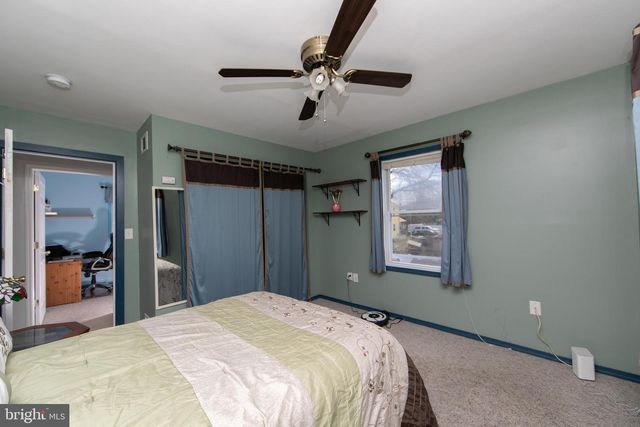 614 W 5TH ST, Palmyra, NJ 08065