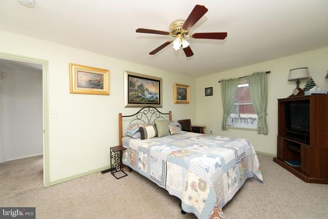 614 W 5TH ST, Palmyra, NJ 08065