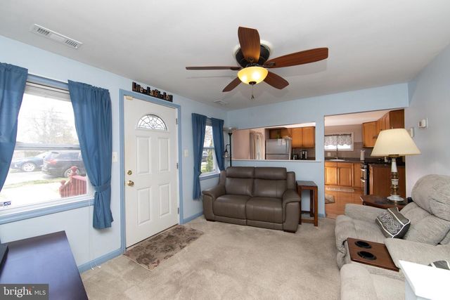 614 W 5TH ST, Palmyra, NJ 08065