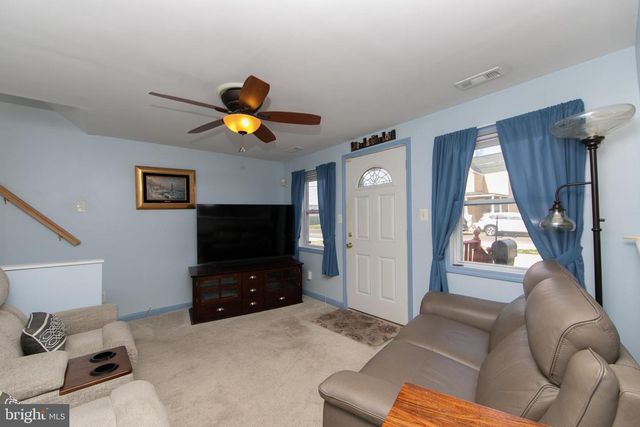 614 W 5TH ST, Palmyra, NJ 08065