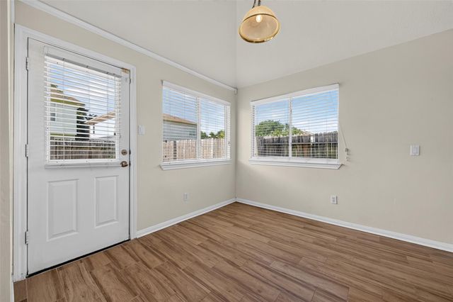 1706 Teal Run Place Drive, Fresno, TX 77545