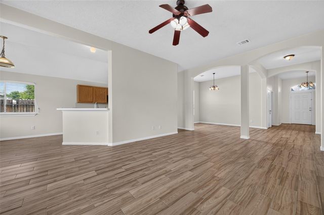 1706 Teal Run Place Drive, Fresno, TX 77545