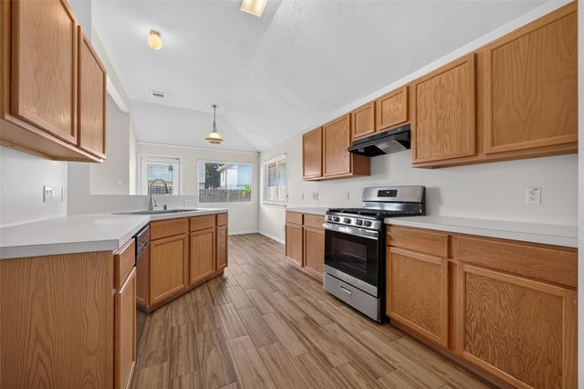 1706 Teal Run Place Drive, Fresno, TX 77545