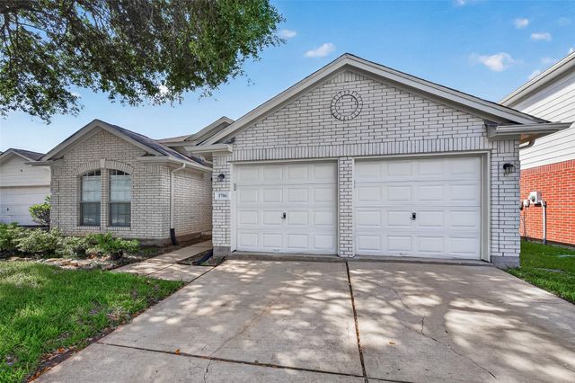 1706 Teal Run Place Drive, Fresno, TX 77545
