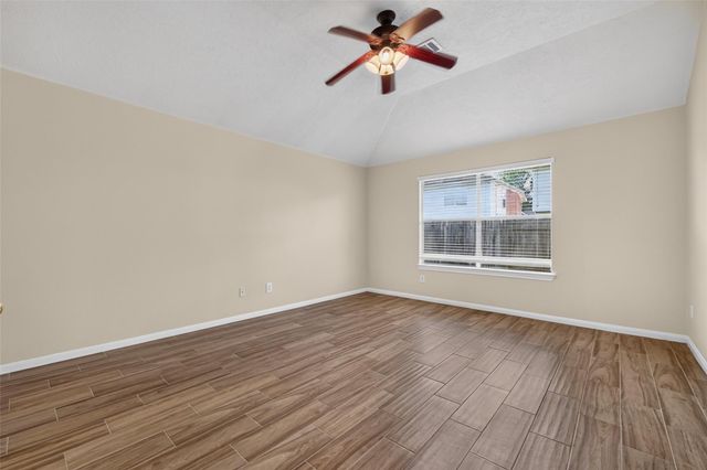 1706 Teal Run Place Drive, Fresno, TX 77545