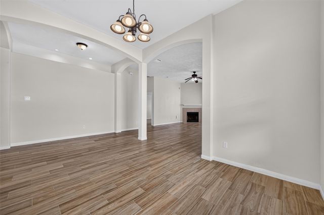 1706 Teal Run Place Drive, Fresno, TX 77545