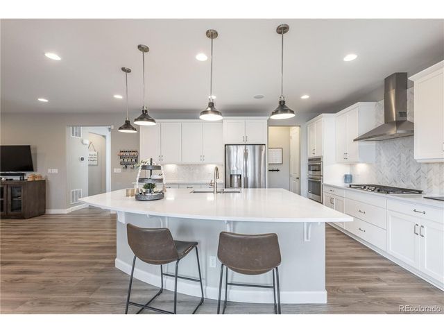 968 White Leaf Cir, Castle Rock, CO 80108