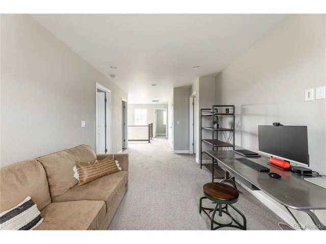 968 White Leaf Cir, Castle Rock, CO 80108