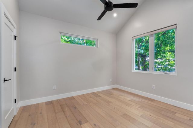 5200 Grover Ave, Austin, TX 78756