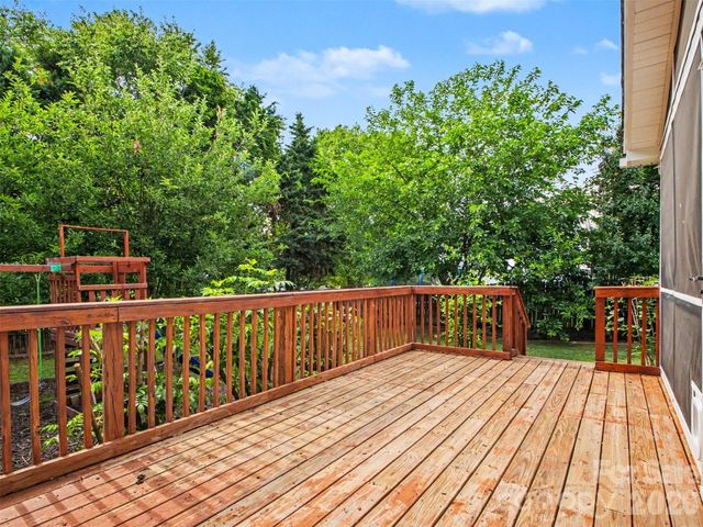 2715 Thornburg Court, Monroe, NC 28110