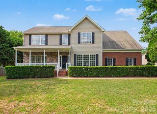 2715 Thornburg Court, Monroe, NC 28110