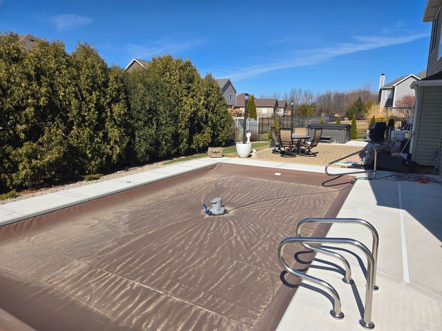 745 Huey Drive, Crown Point, IN 46307