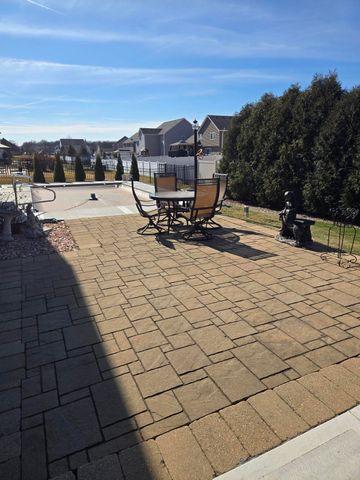 745 Huey Drive, Crown Point, IN 46307