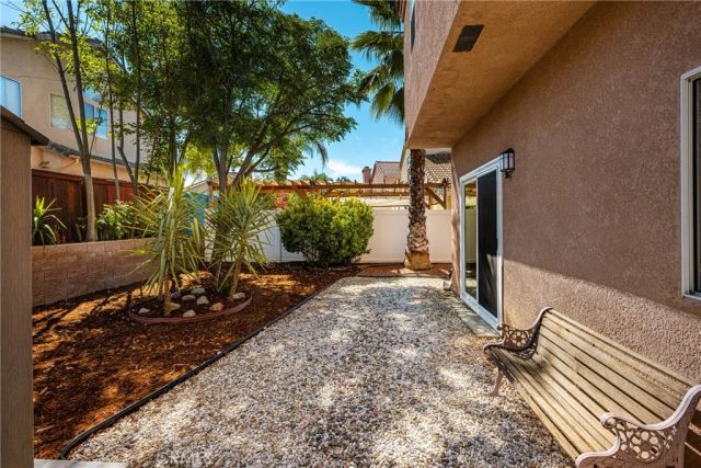 39876 Via Castana, Murrieta, CA 92563