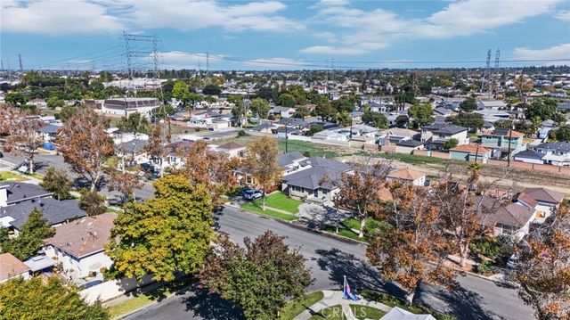 6053 Turnergrove Drive, Lakewood, CA 90713