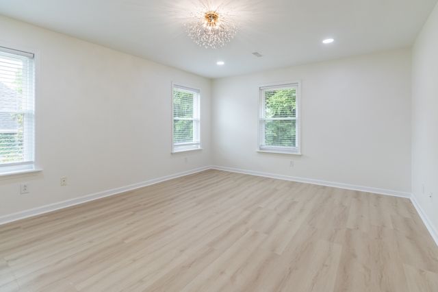 633 Glenties Dr, Smyrna, TN 37167