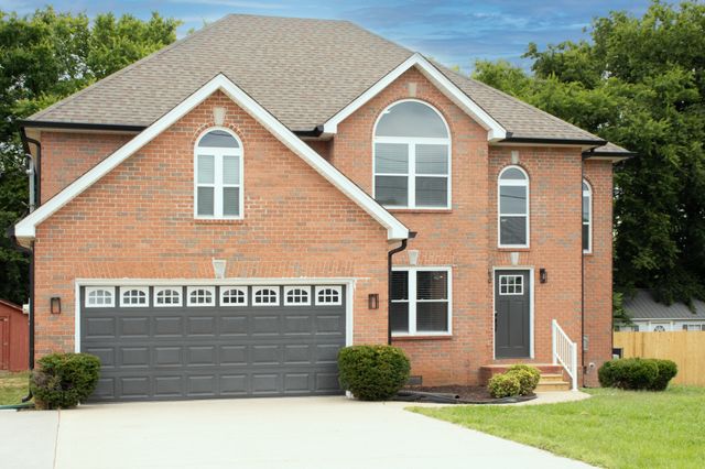 633 Glenties Dr, Smyrna, TN 37167