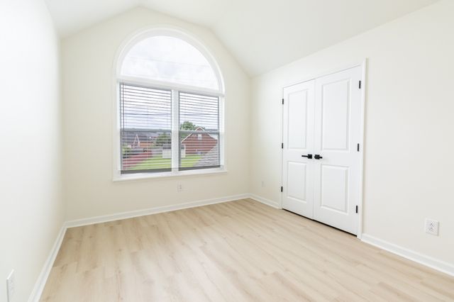 633 Glenties Dr, Smyrna, TN 37167