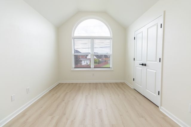 633 Glenties Dr, Smyrna, TN 37167