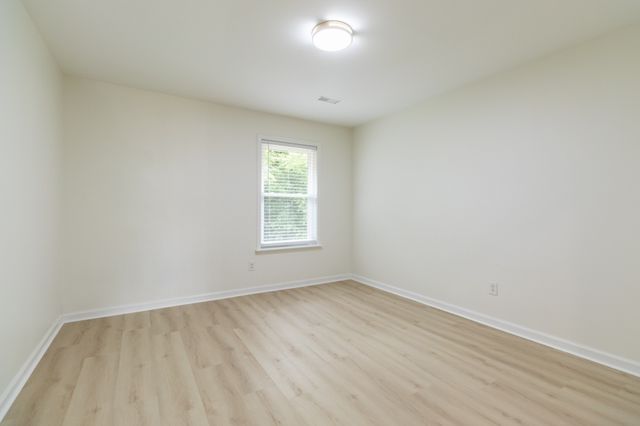 633 Glenties Dr, Smyrna, TN 37167