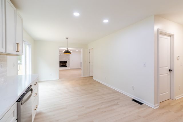 633 Glenties Dr, Smyrna, TN 37167