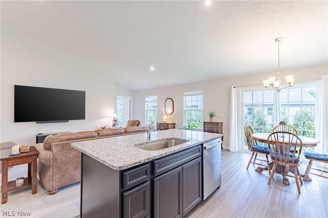 1737 Creekside Court, Painesville, OH 44077