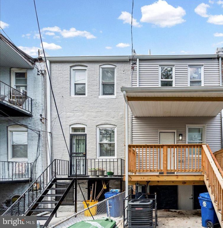 Image 23 of property listing at 1915 N BENTALOU ST, Baltimore, MD 21216