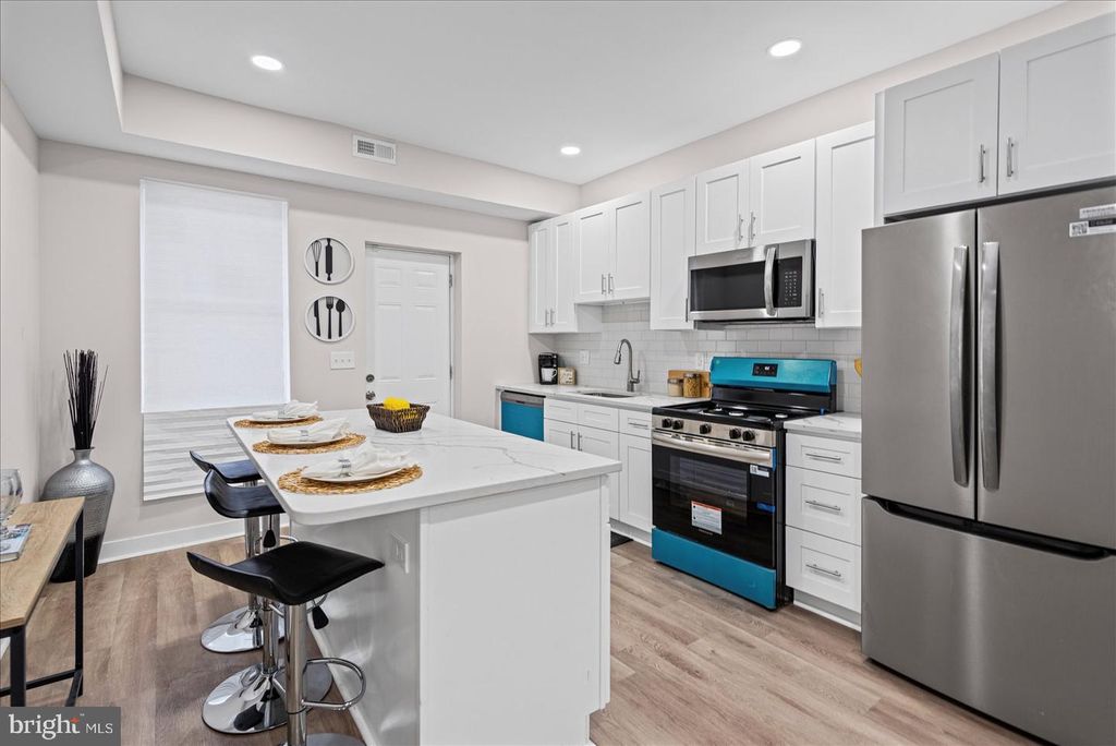 Image 7 of property listing at 1915 N BENTALOU ST, Baltimore, MD 21216