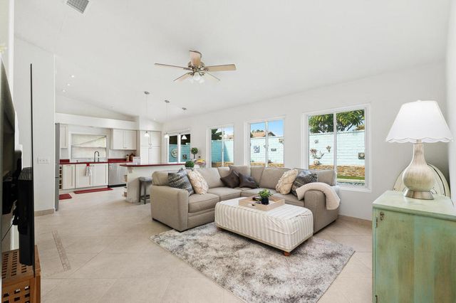 73620 Heatherwood Drive Drive, Palm Desert, CA 92211