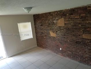 1200 NE 110th St 3, Miami, FL 33161