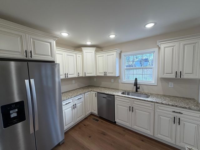 124 Catalpa Court, London, KY 40744