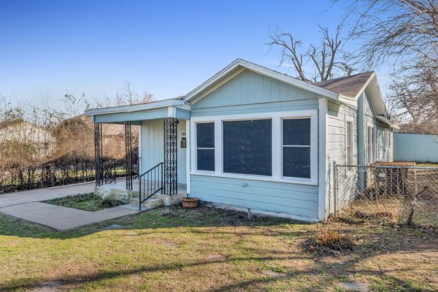 5809 Houghton Avenue, Fort Worth, TX 76107