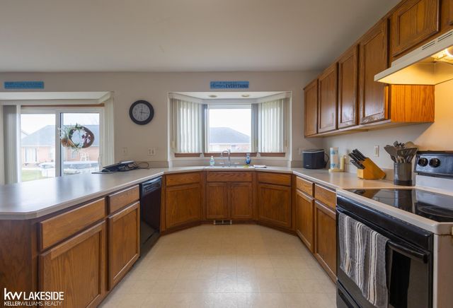 52802 Turnberry Drive, Chesterfield, MI 48051