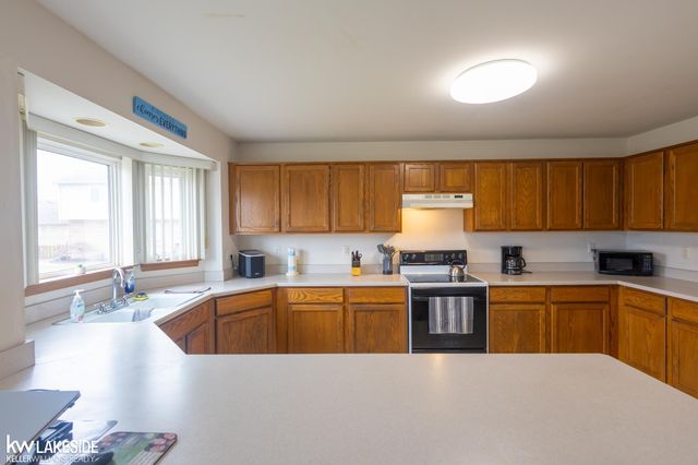 52802 Turnberry Drive, Chesterfield, MI 48051