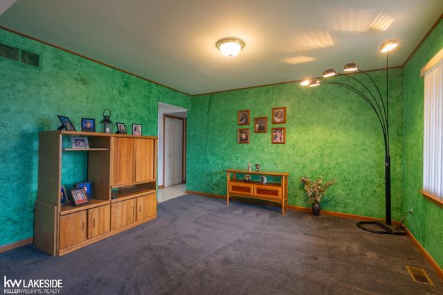 52802 Turnberry Drive, Chesterfield, MI 48051