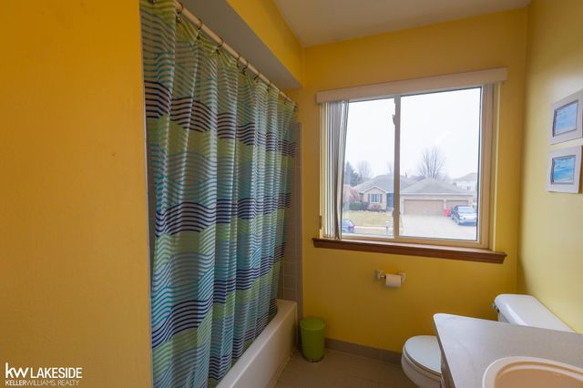 52802 Turnberry Drive, Chesterfield, MI 48051