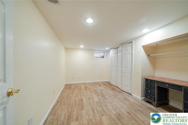 325 East Saucon Street, Hellertown Boro, PA 18055