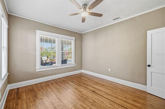 1029 E POWHATAN AVENUE, Tampa, FL 33604