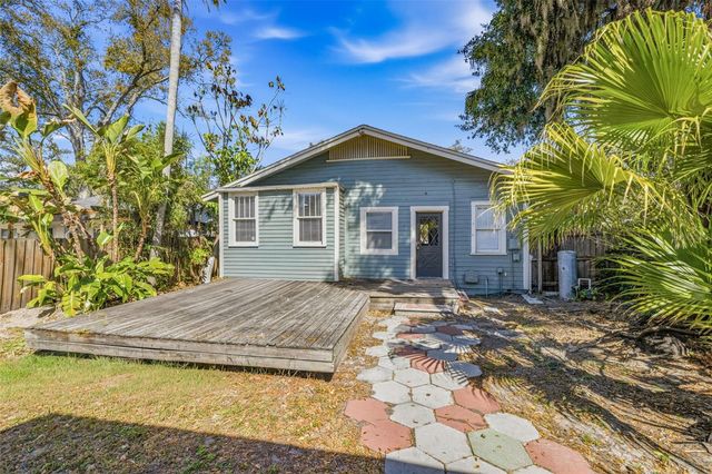 1029 E POWHATAN AVENUE, Tampa, FL 33604