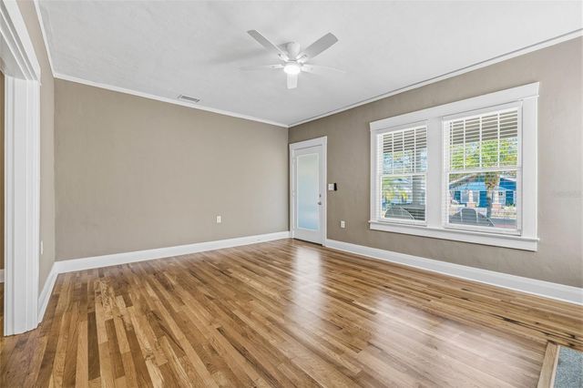 1029 E POWHATAN AVENUE, Tampa, FL 33604