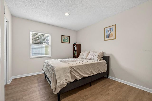 4705 FOXSHIRE CIRCLE, Tampa, FL 33624