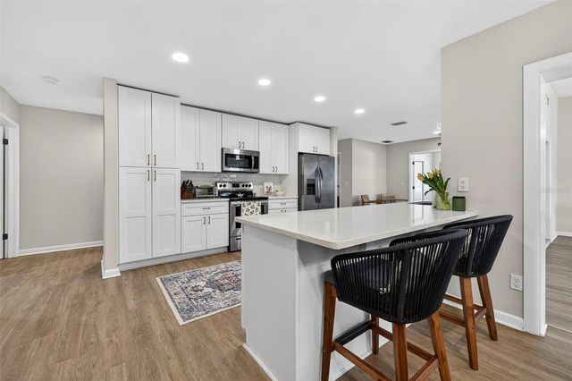 4705 FOXSHIRE CIRCLE, Tampa, FL 33624