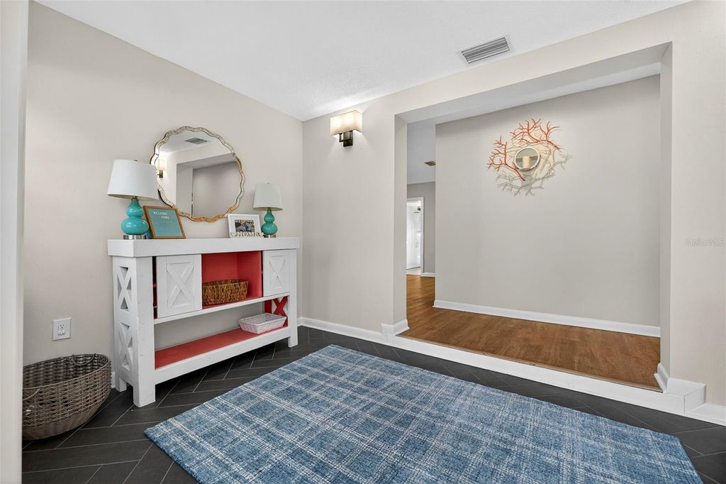 Image 4 of property listing at 4705 FOXSHIRE CIRCLE, Tampa, FL 33624