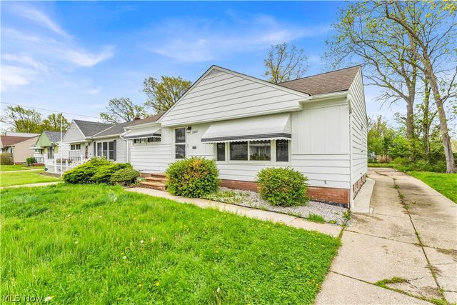29210 Green Drive, Willowick, OH 44095